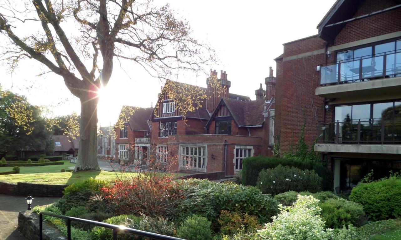 Macdonald Elmers Court Resort Lymington Dış mekan fotoğraf